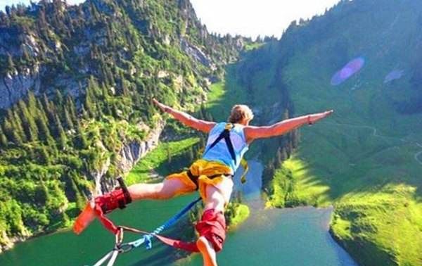 哪里有蹦极的地方100米以上