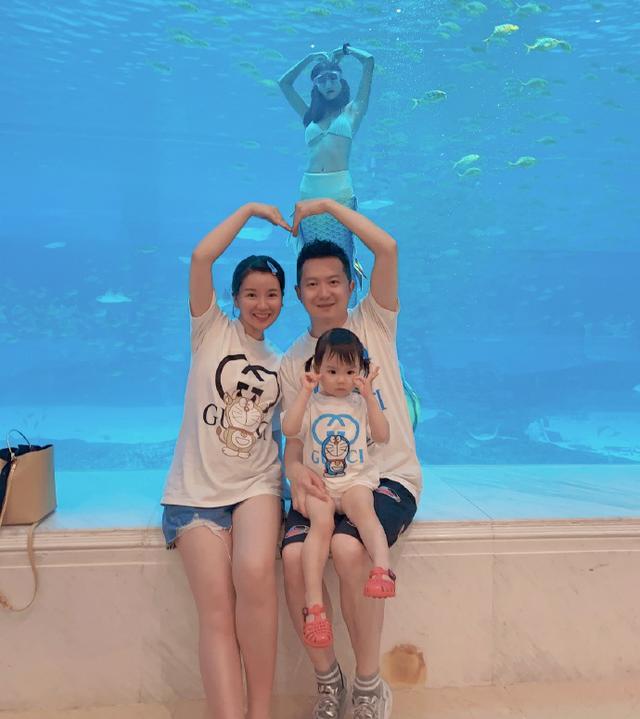 红果果结婚照(红果果绿泡泡秀恩爱)(8)