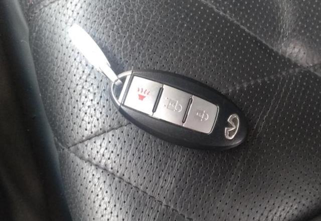 最新款英菲尼迪fx50（当年英菲尼迪FX50为何卖到121万）(5)