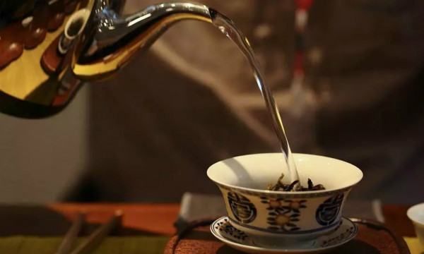 泡茶第一泡要倒掉,六大茶叶的制作工艺图3