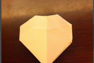 如何折爱心,如何将一张纸叠成一个爱心?图18