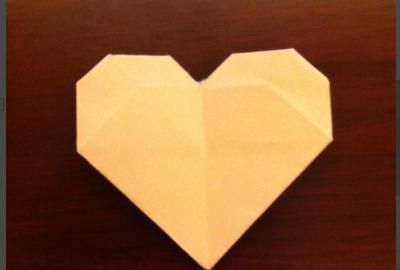 如何折爱心,如何将一张纸叠成一个爱心?图24