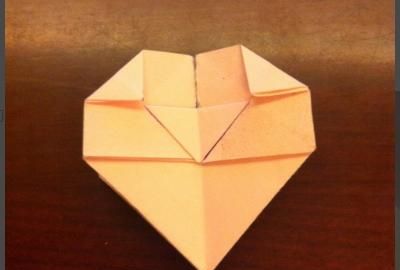 如何折爱心,如何将一张纸叠成一个爱心?图20