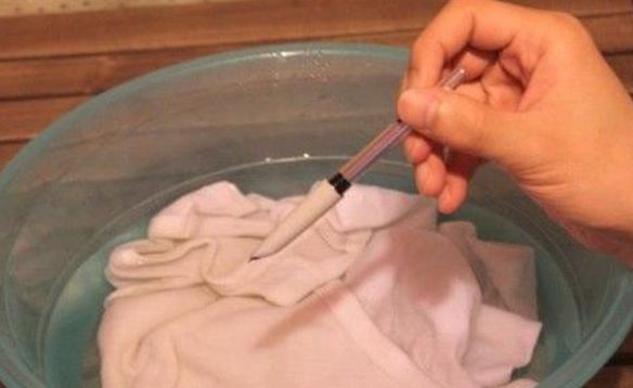 漂白水没稀释衣服黄了怎么办,衣服用漂白剂没有用水稀释变黄了咋办?图14