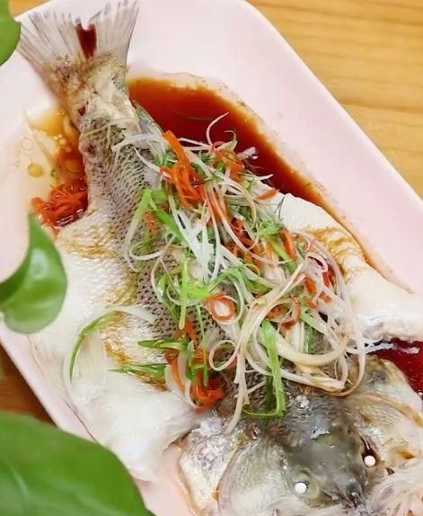 海鲈鱼蒸多长时间