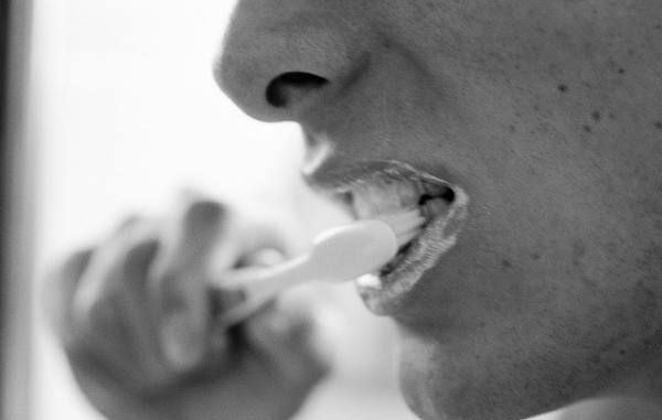 牙膏底部颜色条,牙膏管底部的颜色条代表了什么图6