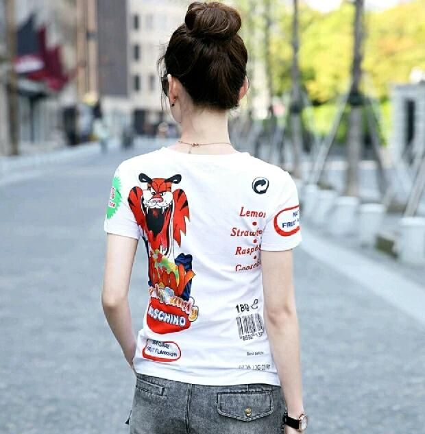 牛仔与异形，很喜欢牛仔裤，长裤短裤都可以，夏天有哪些时尚日常搭配推荐呢？图4