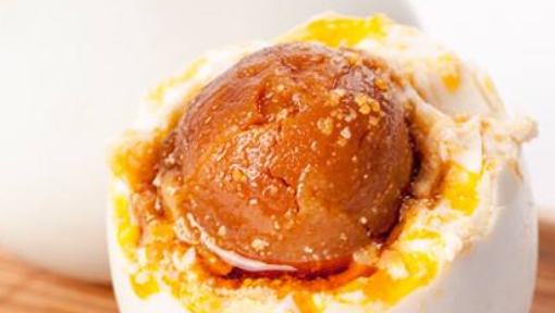 熟咸鸭蛋保质期,咸鸭蛋可以放多久图4