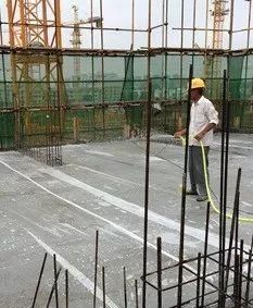 混凝土保养平均几度可以不浇水