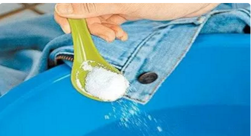 新买的牛仔裤怎样固色,黑色牛仔裤第一次洗怎么固色图10