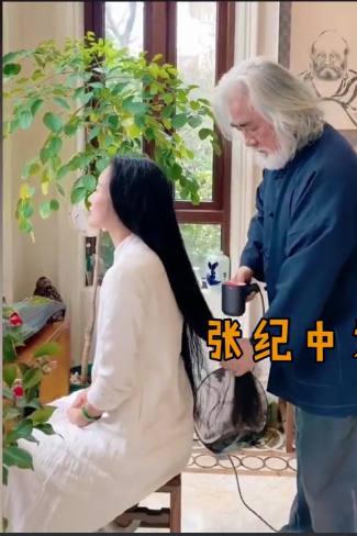 杜星霖:嫁给大31岁的张纪中,婚后连生2胎,我们是真心相爱