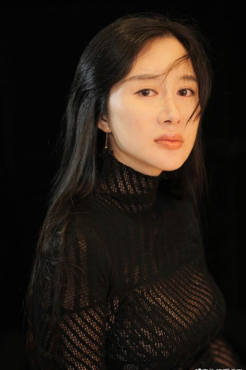 杜星霖:嫁给大31岁的张纪中,婚后连生2胎,我们是真心相爱