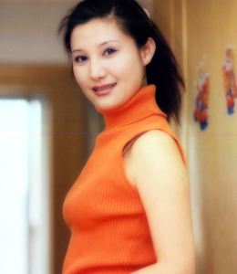 ​知名演员周冬齐个人资料简介（稀里糊涂嫁给林永健，恩爱18年生一子，幸福美满