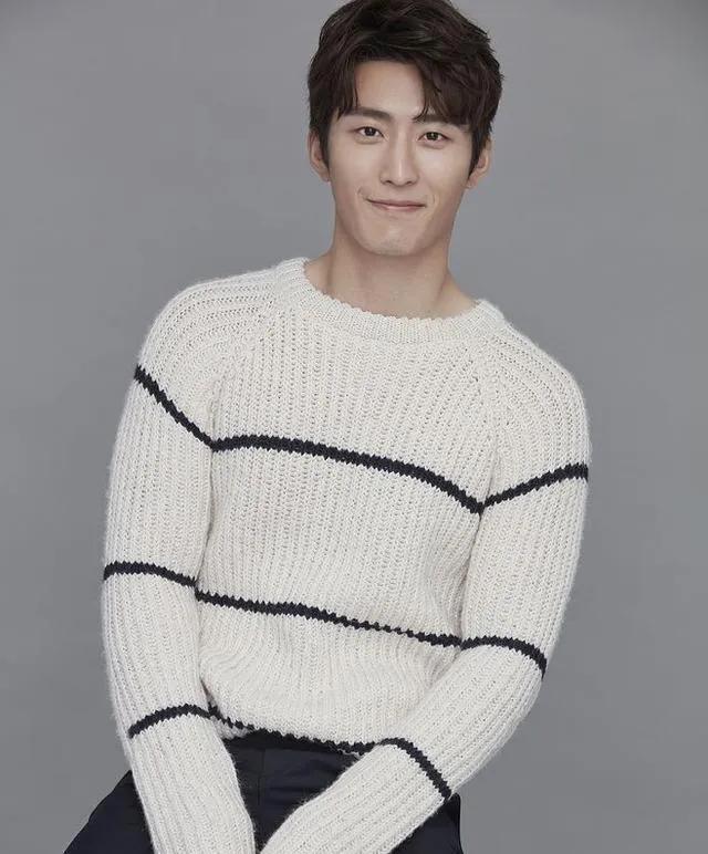 华语影视男演员窦骁个人资料简介及家世 ,