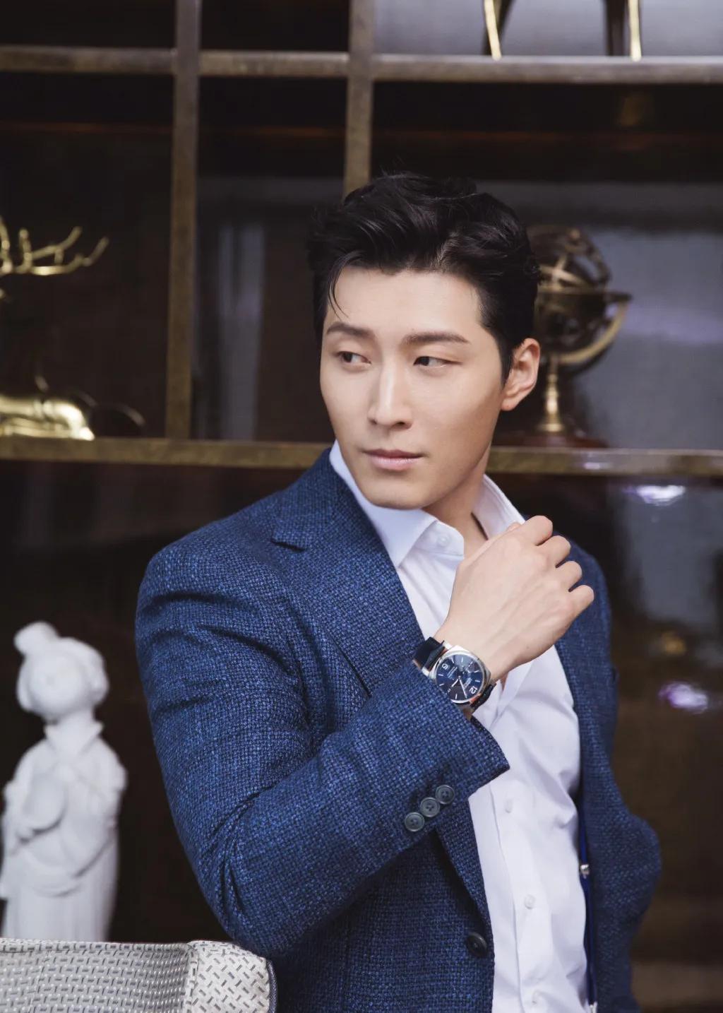 华语影视男演员窦骁个人资料简介及家世 ,