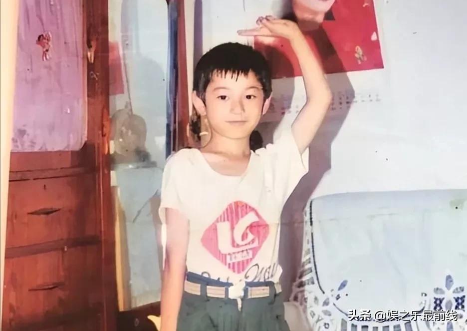 黄晓明个人资料简介及家庭背景(原生家庭幸福的黄晓明,最后却离婚了)