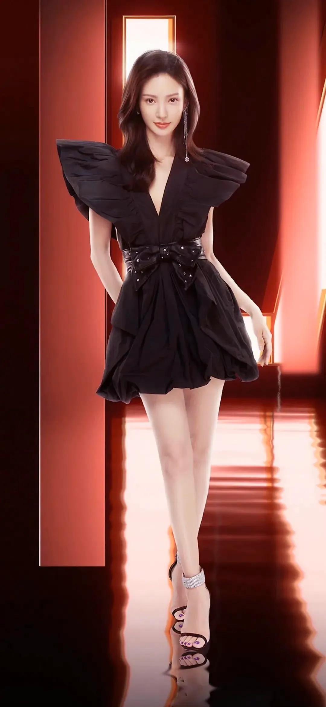 金晨个人资料简介及照片(“鲜肉收割机”“女海王”—— 金晨)