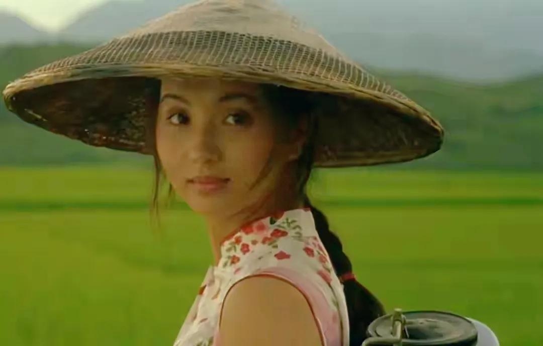 演员陈好个人资料:31岁嫁富豪,婚后连生3子,如今45岁依旧是“万人迷”