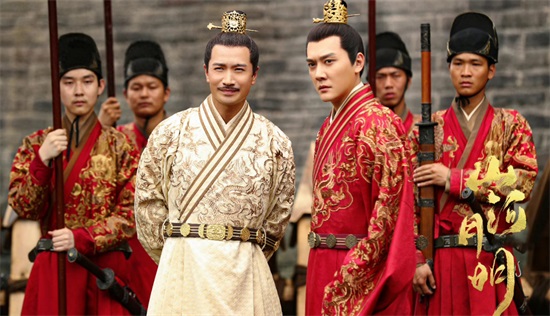 何晟铭个人资料:做个能随时清空的器皿