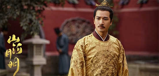 何晟铭个人资料:做个能随时清空的器皿