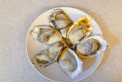 ​清蒸生蚝最简单的做法,清蒸生蚝家常做法怎么吃