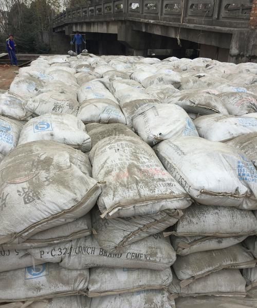 陶瓷水晶水泥玻璃都属于硅酸盐吗