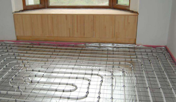 地暖停了要不要把水排出,地暖关闭后要放掉水吗图1