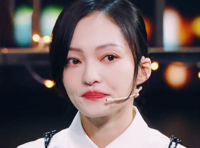 ​遇亲情背叛的张韶涵有多坚强？生活从零开始，靠姐妹帮助没睡路边