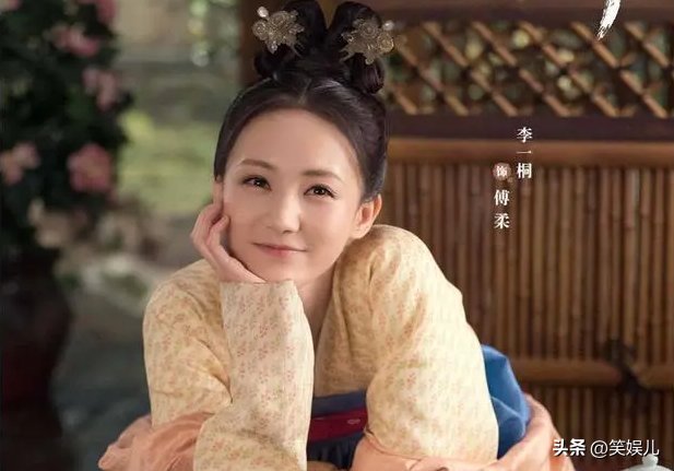 出道7年不温不火,如今正值顶流,李一桐手握5部待播剧能否站稳?