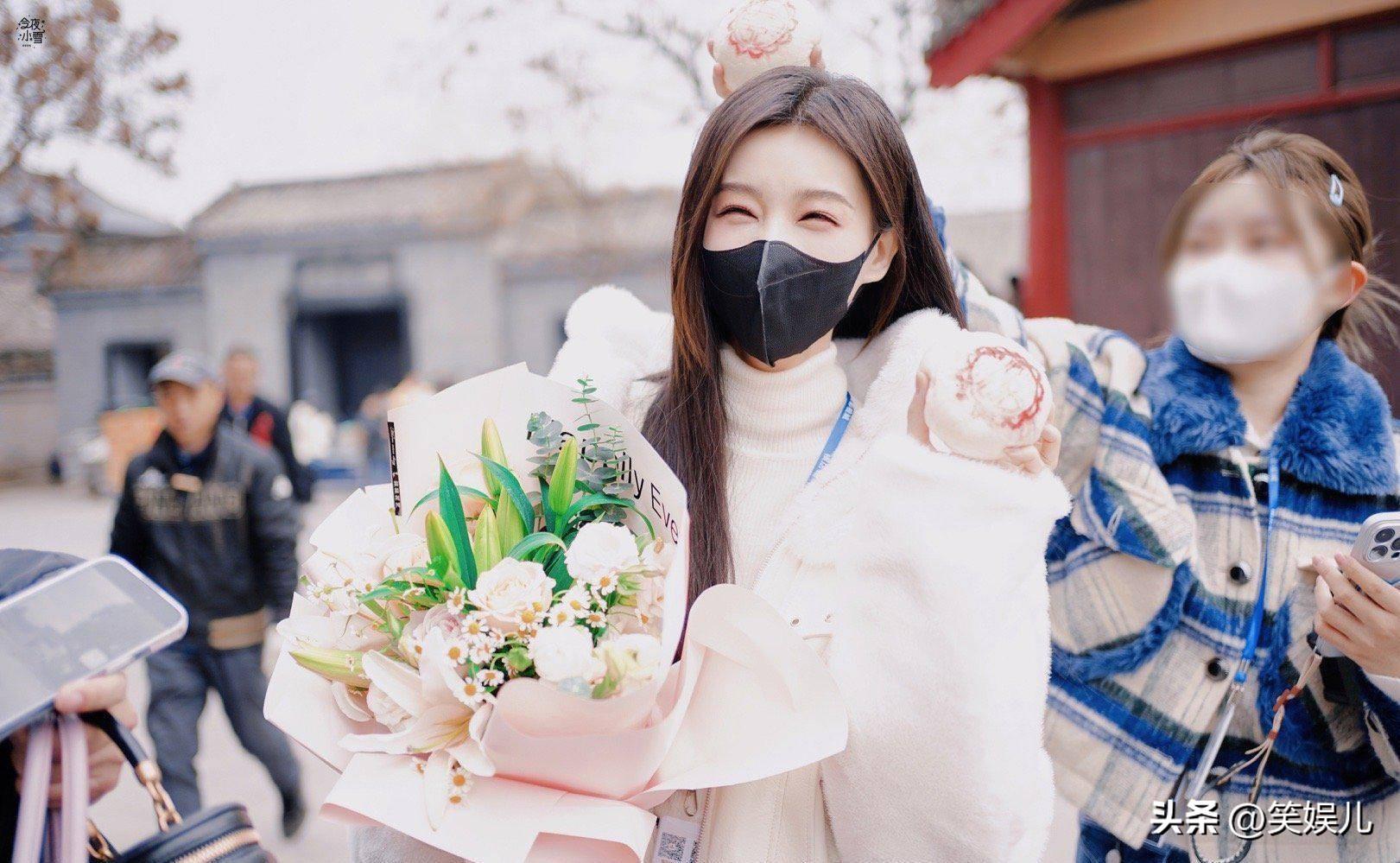 出道7年不温不火,如今正值顶流,李一桐手握5部待播剧能否站稳?