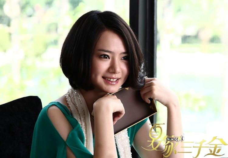 戚薇的“人生图鉴”:事业不被定义,爱情自有天意