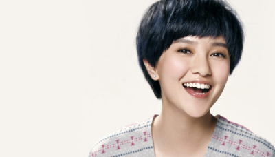 ​郭采洁靠《小时代》一举成名，不过以前她走的是小清新路线，曾一直想当歌手