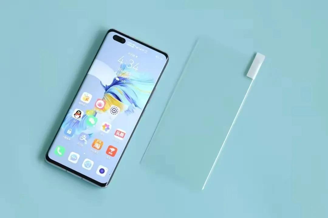 曲屏手机贴水凝膜好吗(曲屏手机贴什么膜比较好一点)