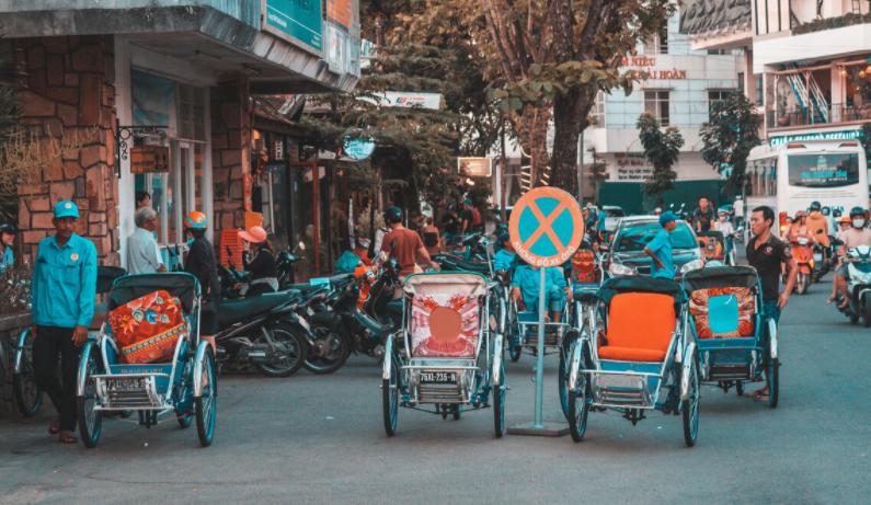 越南100万人民币算有钱吗(100万越南币值人民币多少钱)