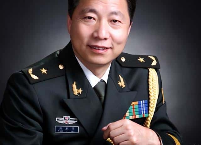 中国航天员杨利伟筒历(杨利伟简历)
