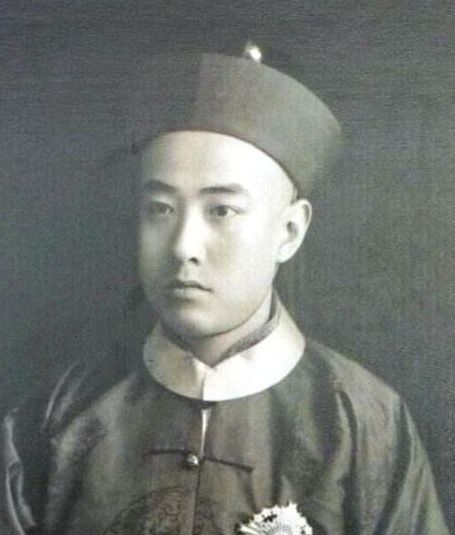 奕劻简介资料(清朝奕劻的生平如何?他到底贪了多少钱)