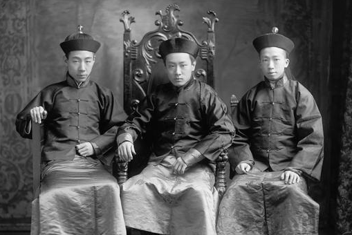 奕劻简介资料(清朝奕劻的生平如何?他到底贪了多少钱)