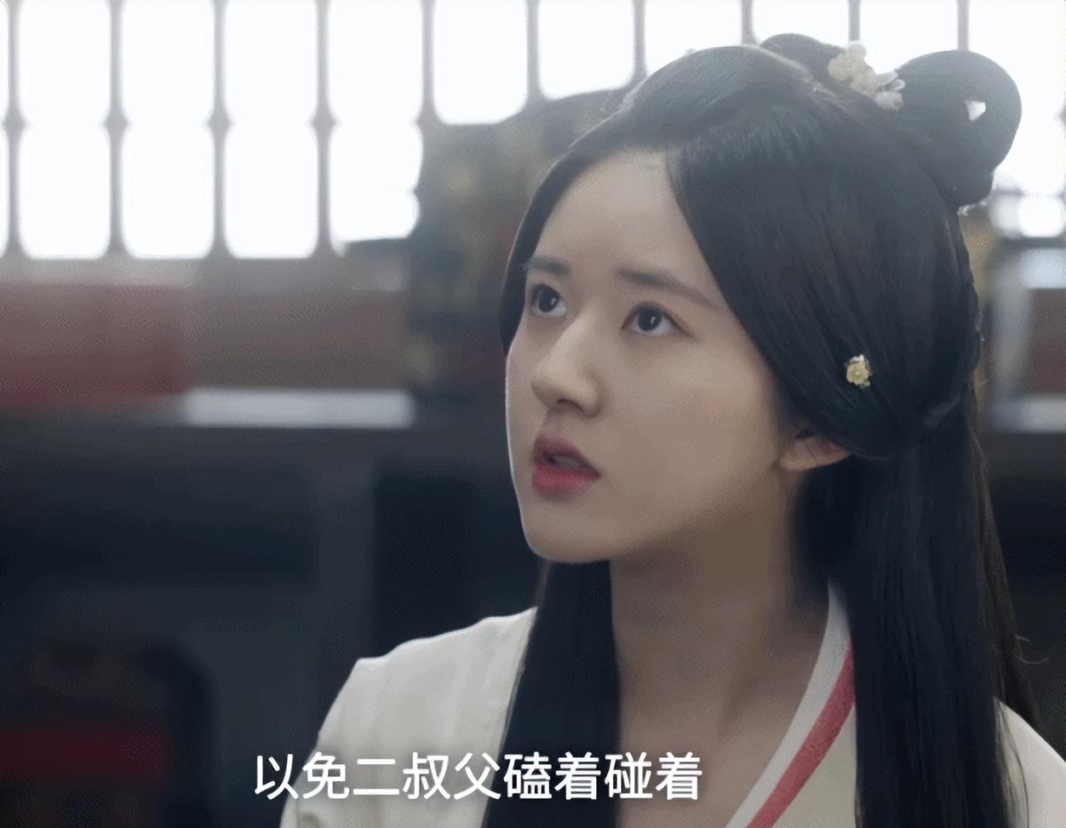 《星汉灿烂》后期失手,赵露思圆脸秒变锥子脸,被吐槽脸型P歪了