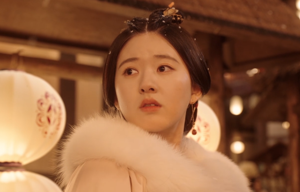 《星汉灿烂》后期失手,赵露思圆脸秒变锥子脸,被吐槽脸型P歪了