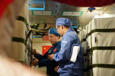 ​神九的航天员是哪三位(神九的航天员是谁)