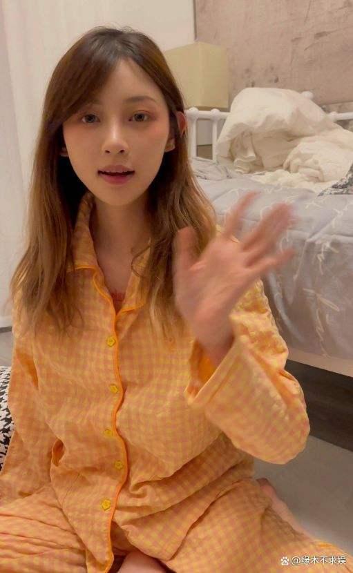 痞幼生日是97还是95？她官宣恋情，亲口承认男方很老！两人恋爱一年多家长也知情