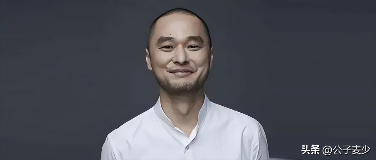 被人称作“俗不可耐”的冯唐,他到底有多厉害?