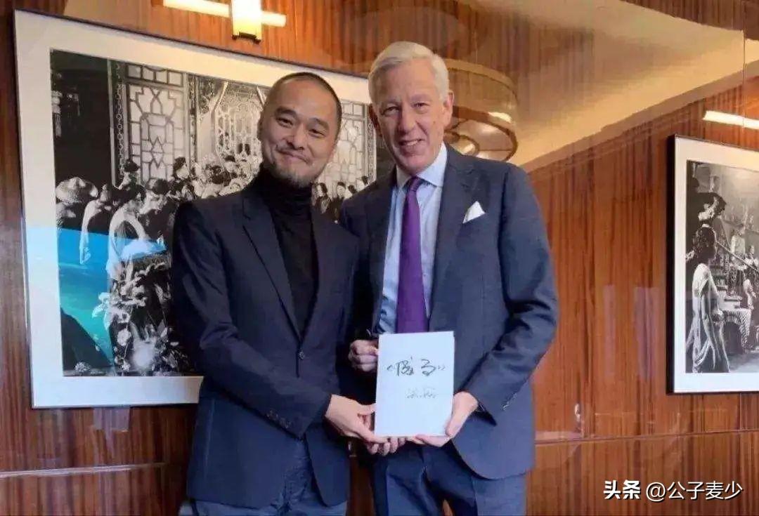 被人称作“俗不可耐”的冯唐,他到底有多厉害?