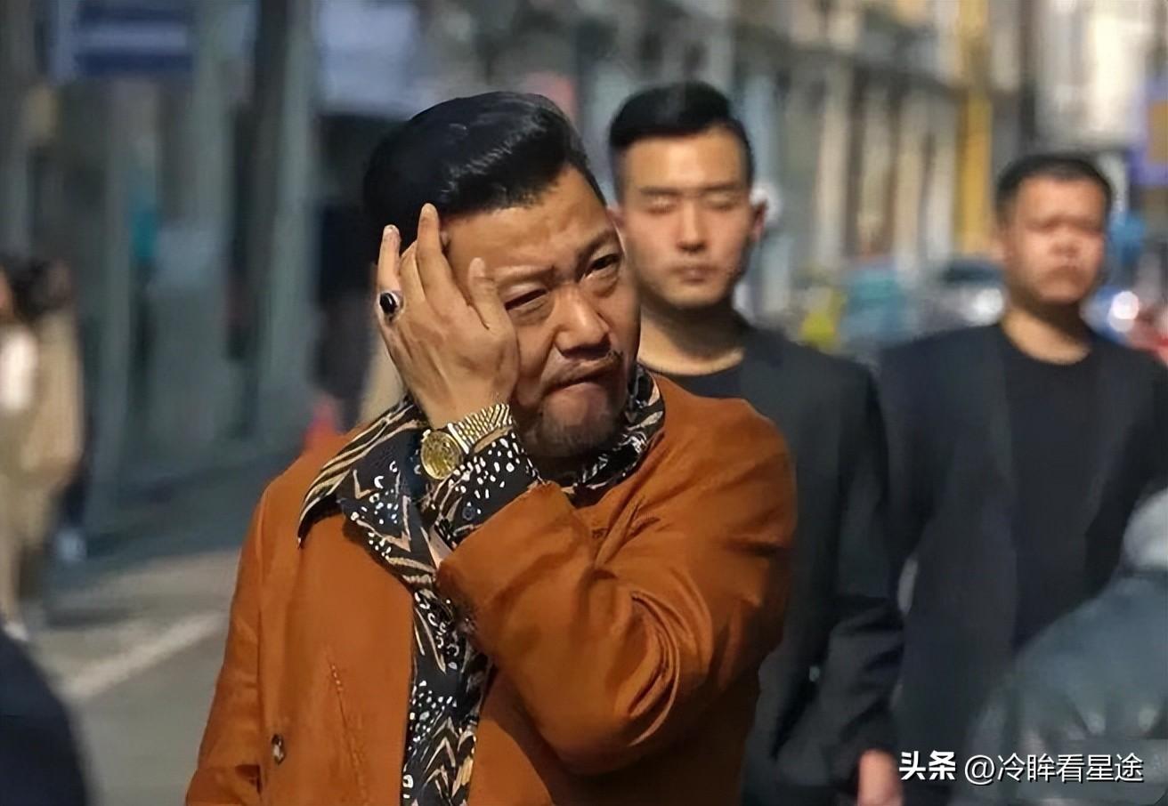 《狂飙》全剧最经典一幕!贾冰现场“瞎编”,导演一秒却都不得删