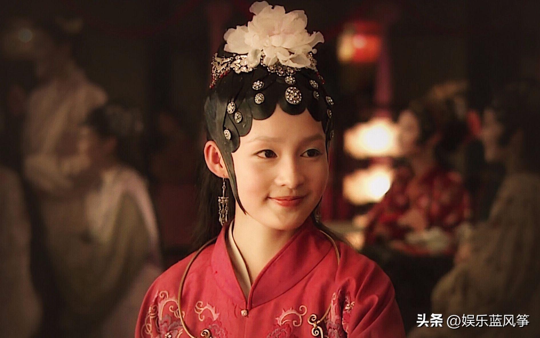 2岁的李沁个人简介,被国家秘密培养多年,却阴差阳错当了演员"