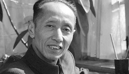 臧克家简介和作品(臧克家的个人成就有哪些 他有哪些著名的作品)