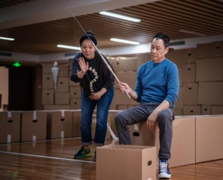 与结婚40年的妻子对簿公堂的国家一级演员王学圻,如今怎样了