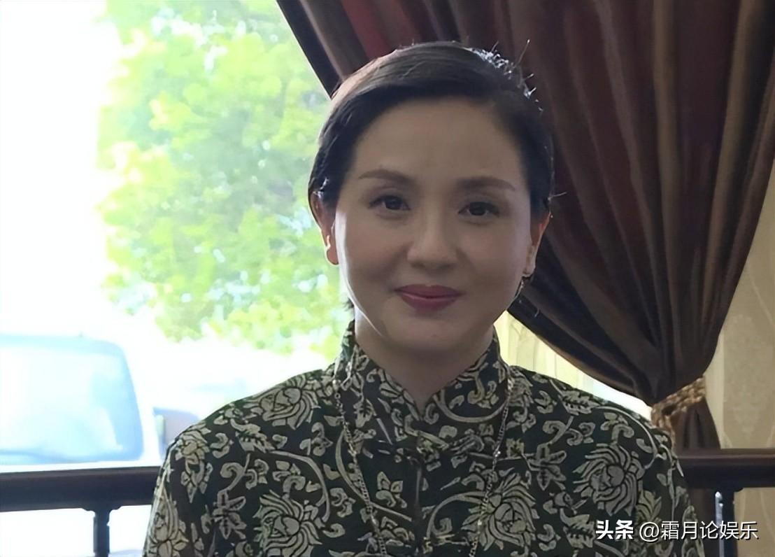 嫁普通丈夫恩爱30年的国家一级演员陶慧敏称:女儿让她欢喜让她忧