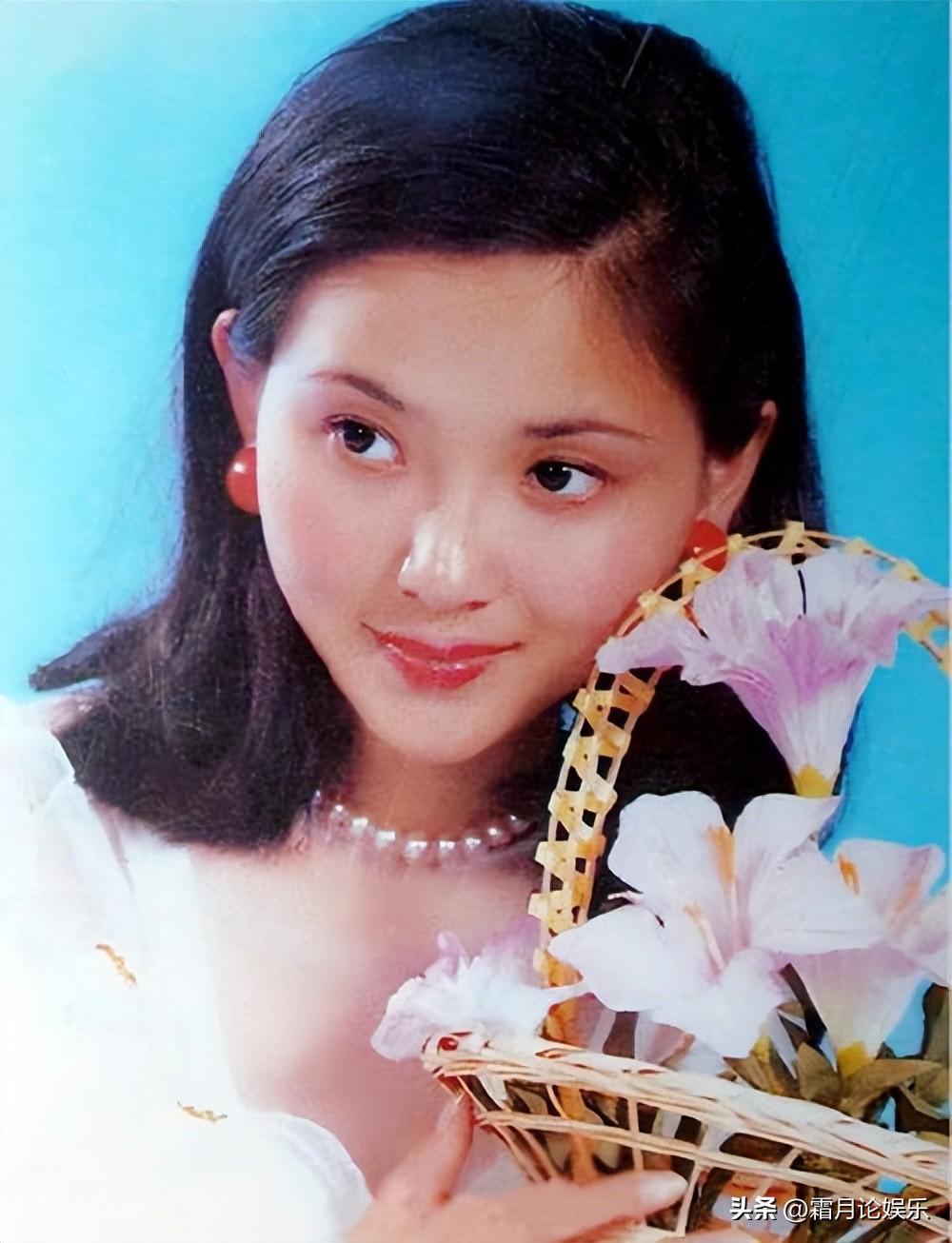 嫁普通丈夫恩爱30年的国家一级演员陶慧敏称:女儿让她欢喜让她忧