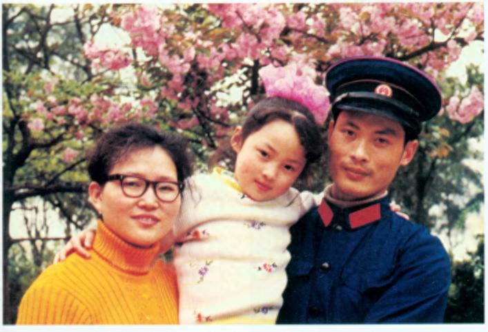 著名演员陈建斌个人资:岳父母就是我的另一对爸妈